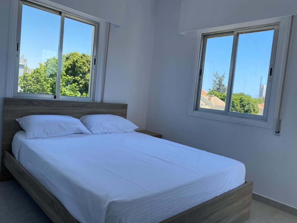 1-Bedroom Apartment With View Limassol Kültér fotó